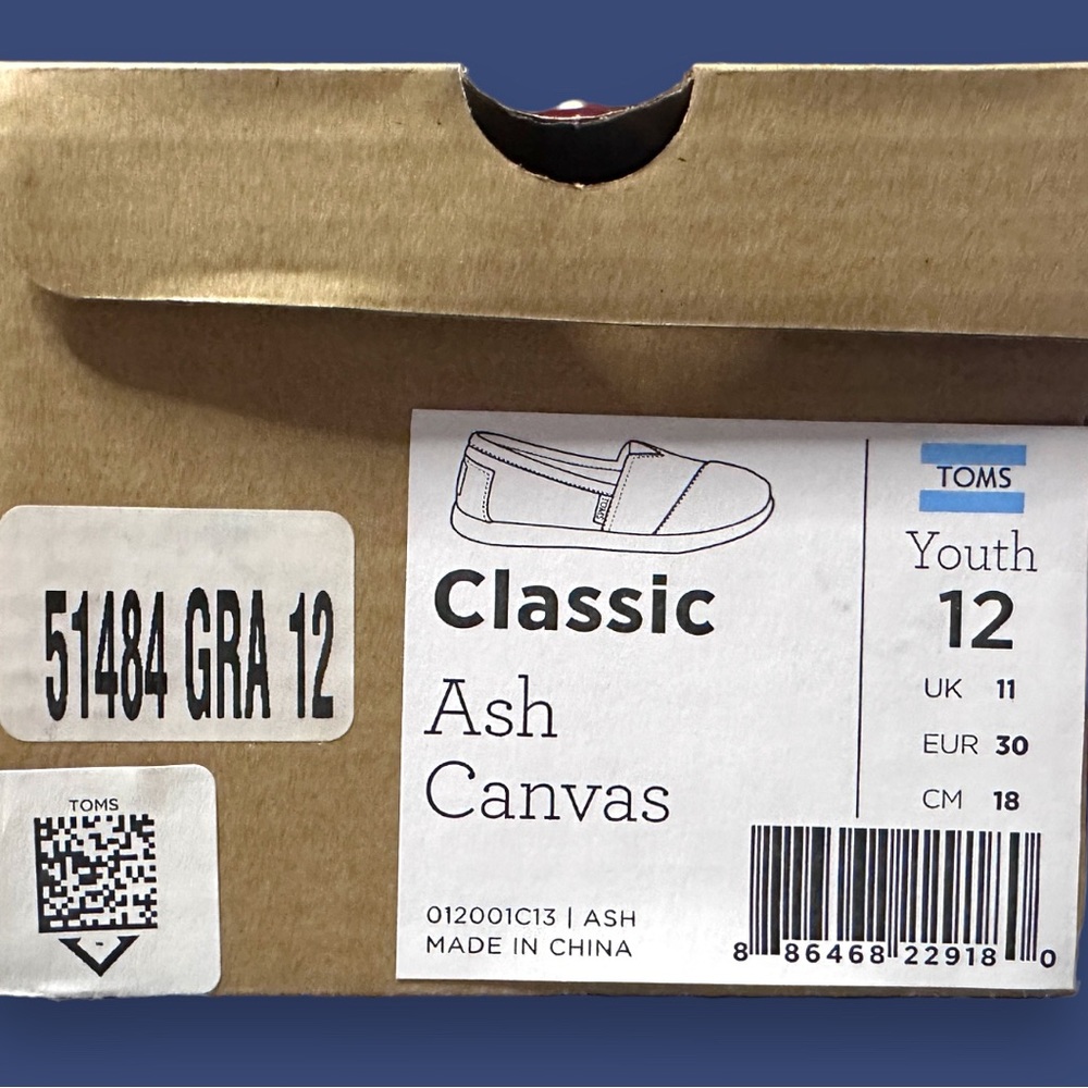 πHOST PICKπ NWB TOMβs Ash Grey Kids Canvas Slip On. Size K12 π§π»π§πΌπ§πΎ - Picture 11 of 11